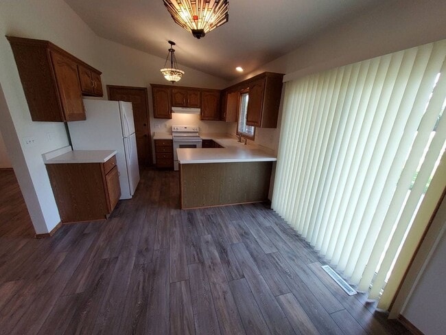 2801 Ruschfield Dr in Oshkosh, WI - Building Photo - Building Photo