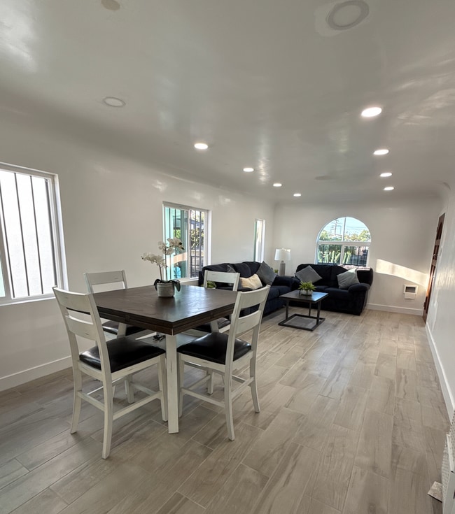 1441 W 60th Pl, Unit 1441 W 60th Pl, Unit 1441 W 60th Pl