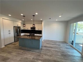 45421 Calle Cirros in Temecula, CA - Building Photo - Building Photo