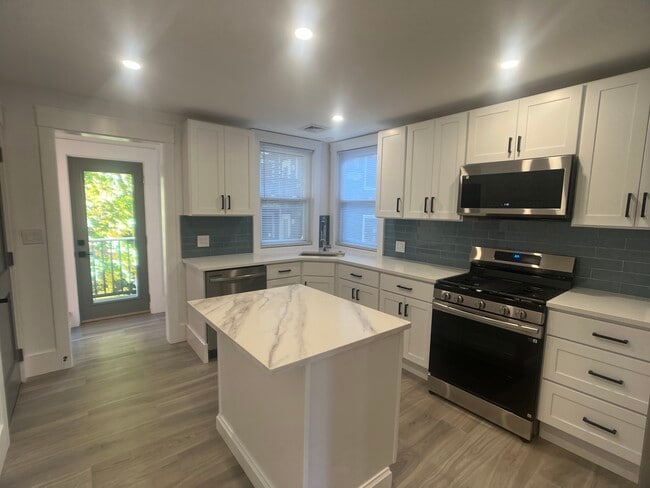 452 Centre St, Unit 2
