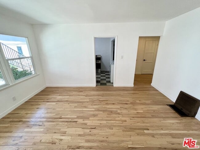7962 Norton Ave in West Hollywood, CA - Building Photo - Building Photo