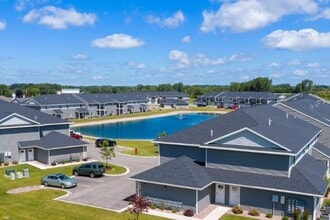 Enclave in De Pere, WI - Building Photo - Building Photo