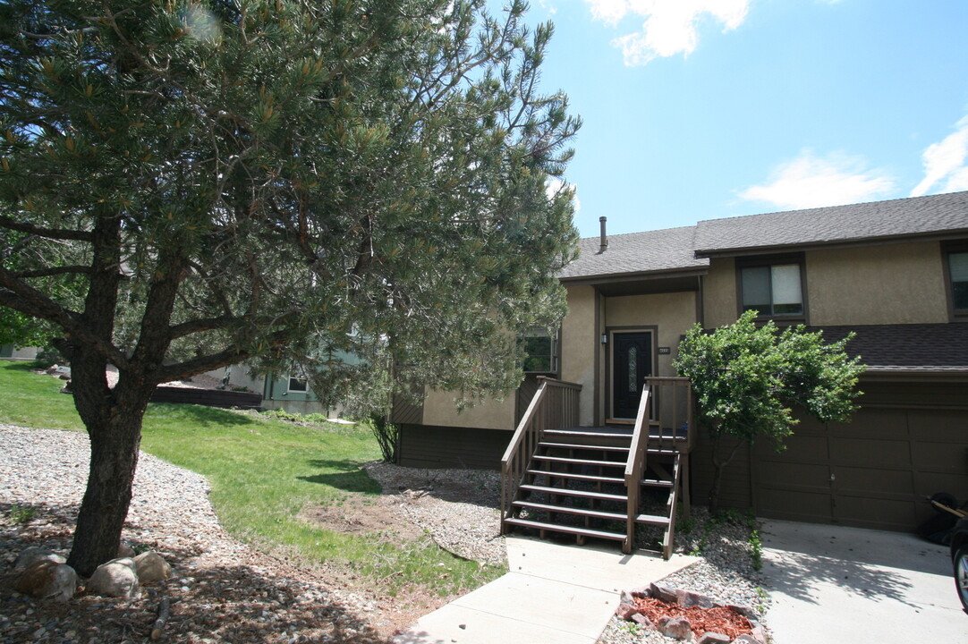 6515 Red Feather Dr in Colorado Springs, CO - Building Photo