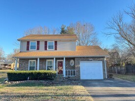 1829 Bourne Cir in Clarksville, TN - Building Photo