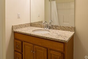 46 Monroe Dr in Rochester, NH - Building Photo