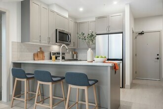 45547-45547 Knight Rd in Chilliwack, BC - Building Photo - Building Photo