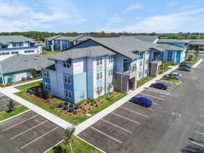 Orchid Lake Apartments in Cocoa, FL - Foto de edificio - Building Photo