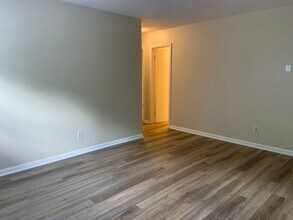 1821 Boulevard St in Greensboro, NC - Building Photo - Building Photo