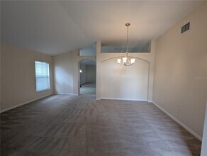 515 Royal Ridge St in Valrico, FL - Building Photo - Building Photo