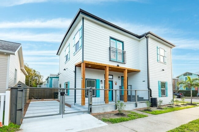 property at 2827 Avenue Q