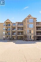 1451 Walkers Line in Burlington, ON - Building Photo