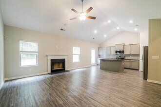 309 Spruce Creek Ln in Temple, GA - Building Photo - Building Photo