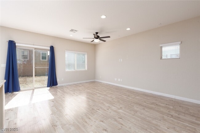 2872 Glass Vine Ct