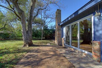 5611 Arboles Dr in Houston, TX - Building Photo - Building Photo