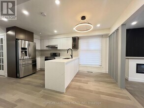 26 Ponymill Dr in Toronto, ON - Building Photo - Building Photo