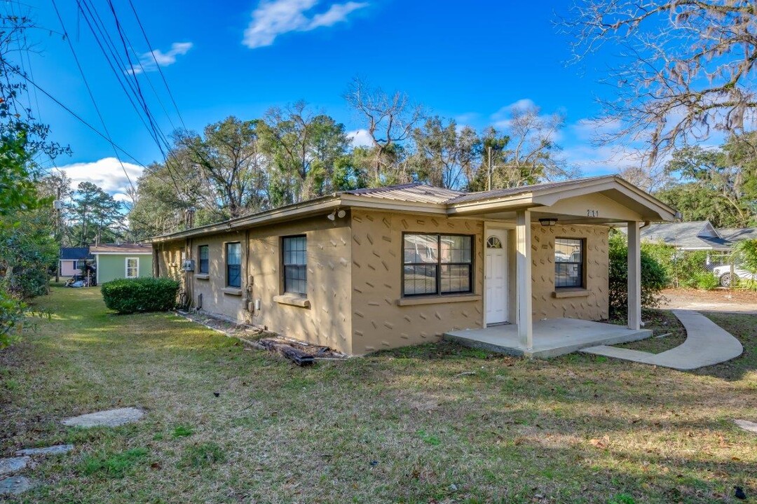 271 Bermuda Rd in Tallahassee, FL - Building Photo