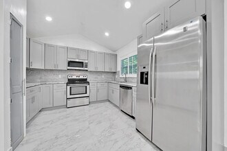 724 Ave Chaumont in Delray Beach, FL - Building Photo - Building Photo