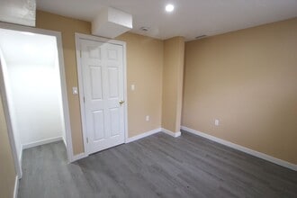 322 Blackstone St in Blackstone, MA - Building Photo - Building Photo