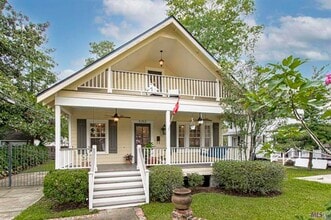 5353 Capital Heights Ave in Baton Rouge, LA - Building Photo - Building Photo