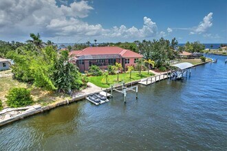 4409 Crews Ct in Port Charlotte, FL - Building Photo - Building Photo