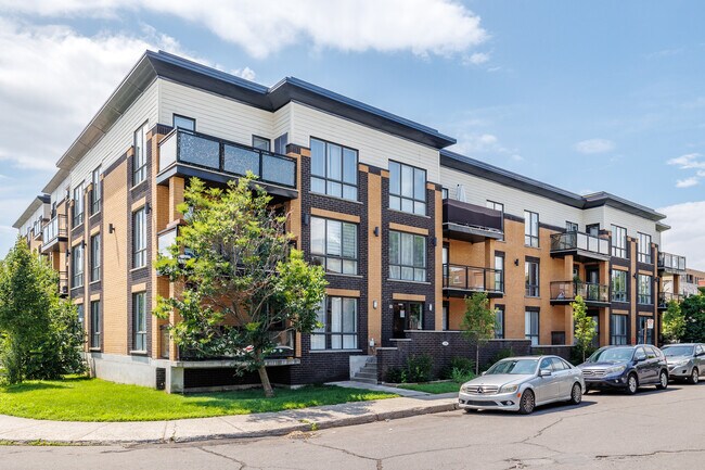 11889 Lachapelle Rue in Montréal, QC - Building Photo - Building Photo