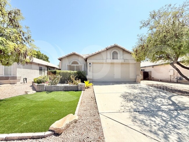 property at 4901 E Holmes Ave