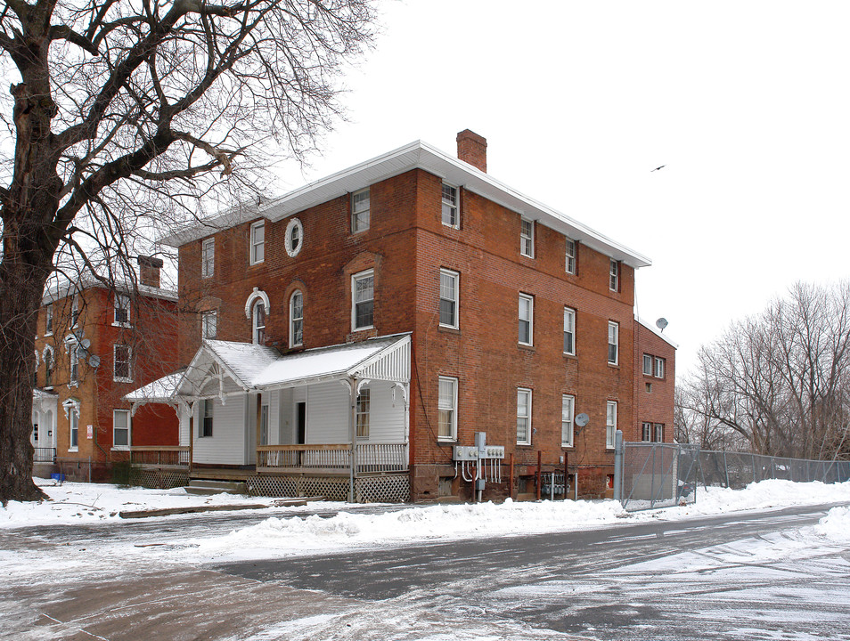 474-476 Wethersfield Ave in Hartford, CT - Building Photo