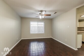 275 Indian Falls S in Montgomery, TX - Building Photo - Building Photo