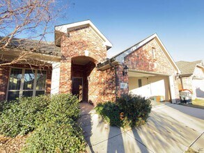 521 Eastbrook Dr in Anna, TX - Foto de edificio - Building Photo