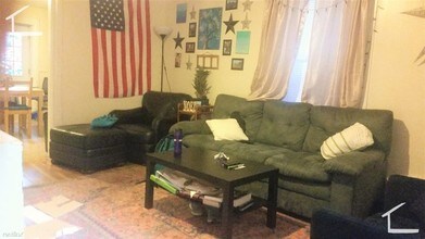 212 Hemenway St-Unit -Apt 2D in Boston, MA - Foto de edificio - Building Photo