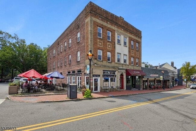 property at 166 Maplewood Ave