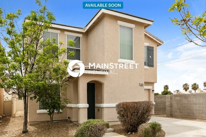 6001 St Petersburg Dr in Las Vegas, NV - Building Photo