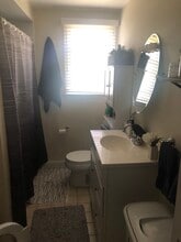 26 Manor Dr, Unit 26 Manor Drive in Red Bank, NJ - Foto de edificio - Building Photo