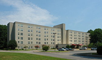 Pinecroft Apartments