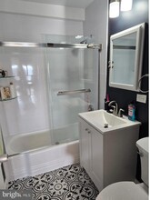 4000 Tunlaw Rd NW, Unit 722 in Washington, DC - Building Photo - Building Photo