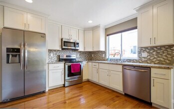 2333 Massanutten Dr in Silver Spring, MD - Building Photo - Building Photo