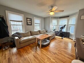 42 Court St in Newton, MA - Building Photo - Building Photo