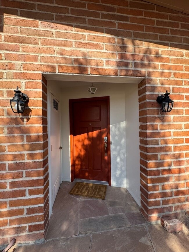 9063 E Bellevue St in Tucson, AZ - Building Photo - Building Photo