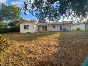 228 Plumosa Rd in Debary, FL - Building Photo - Building Photo