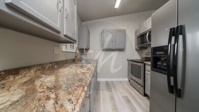 6850 Goldfield Dr in Colorado Springs, CO - Building Photo - Building Photo