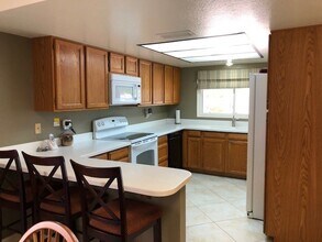 1808 Leisure World in Mesa, AZ - Building Photo - Building Photo