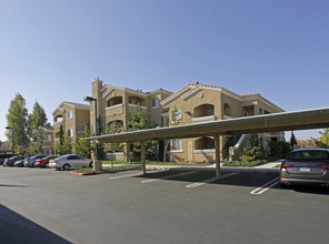 Siena Villas in Elk Grove, CA - Building Photo - Building Photo