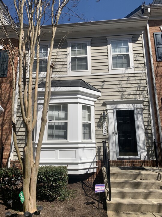 5552 Lanier Ave in Camp Springs, MD - Foto de edificio