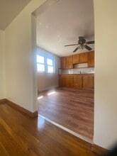 948 School St, Unit 2 in Webster, MA - Foto de edificio - Building Photo