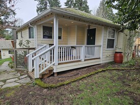 12341 36th Ave NE in Seattle, WA - Building Photo