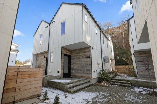 property at 10350 Wallingford Ave N