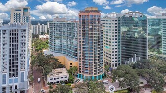 322 E Central Blvd, Unit 1214 in Orlando, FL - Building Photo