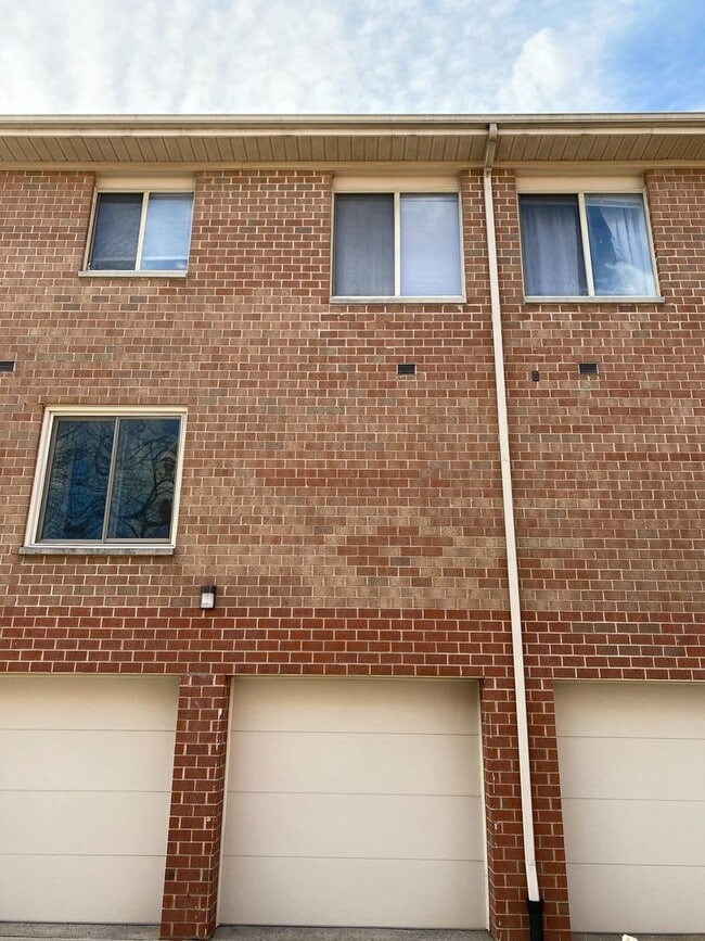 2751 Pennsylvania Ave in Philadelphia, PA - Building Photo - Building Photo