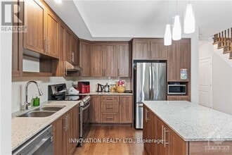 254 Munro St in Carleton Place, ON - Building Photo - Building Photo