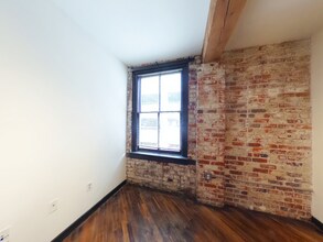 1318 W Broad St in Richmond, VA - Building Photo - Building Photo